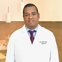 Dr. Mateus Ijino Santana